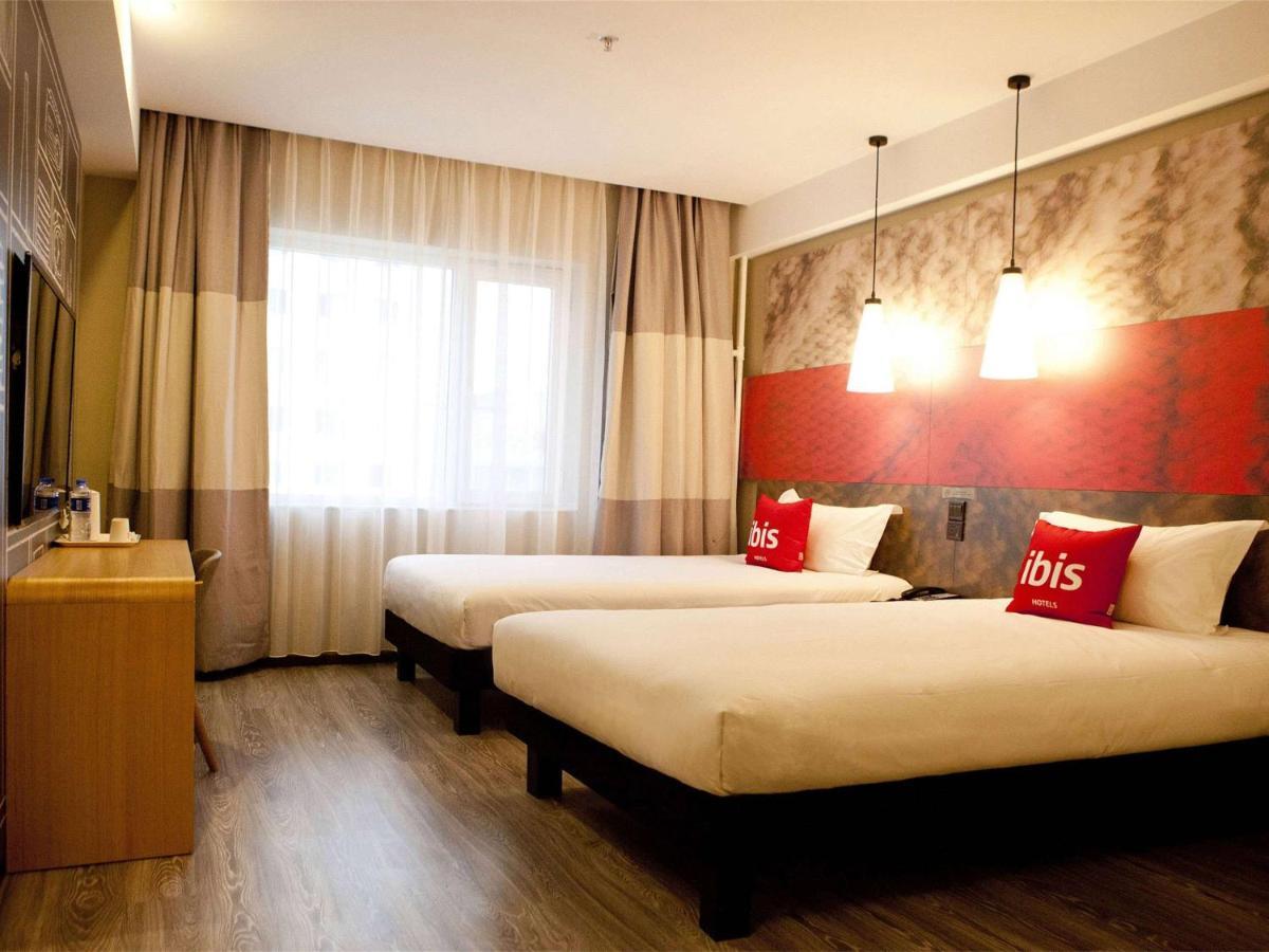 Ibis Tianjin Railway Station North Square Hotel Buitenkant foto